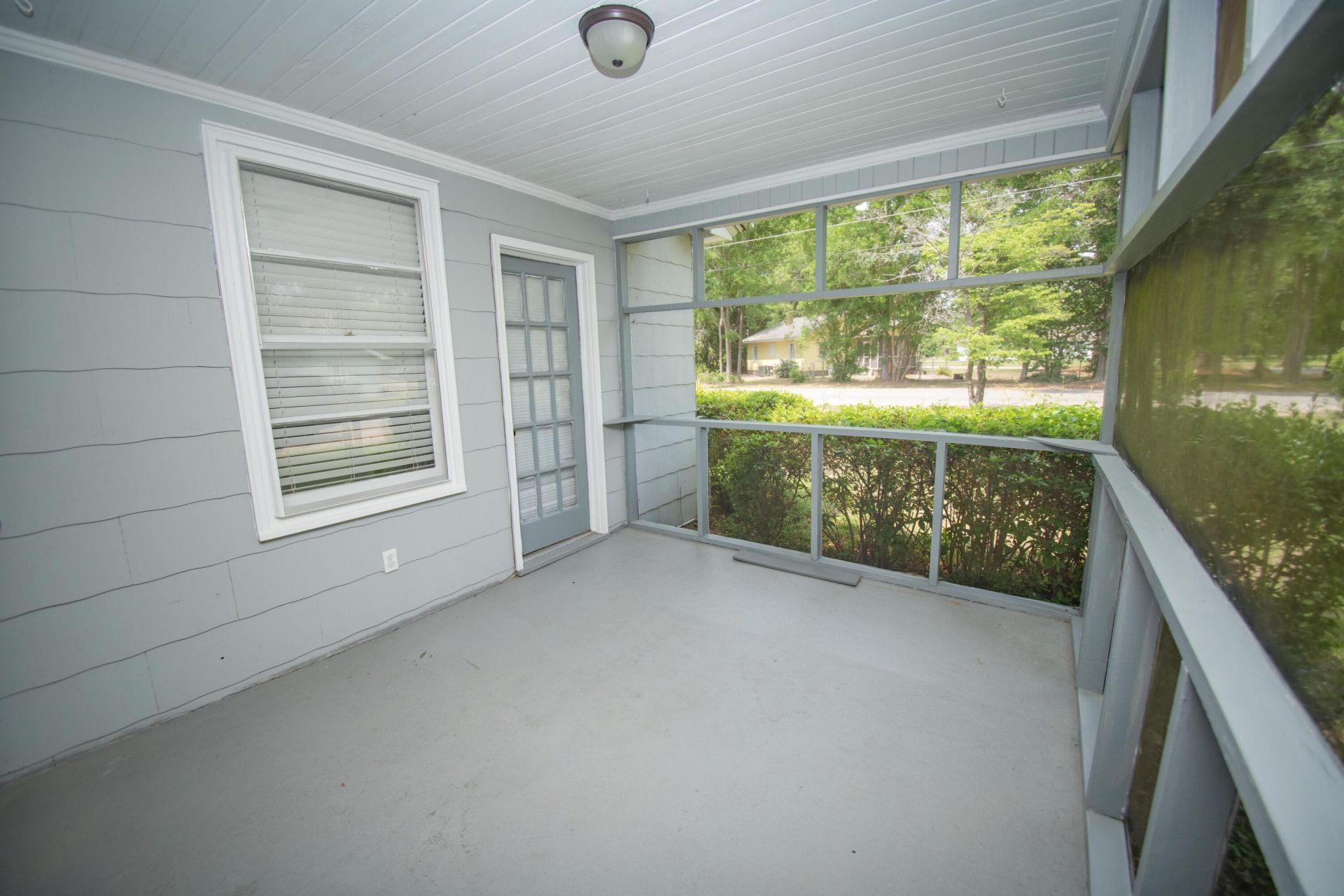 101 Brabham Street Photo 24