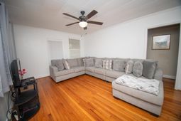 101 Brabham Street photo 4