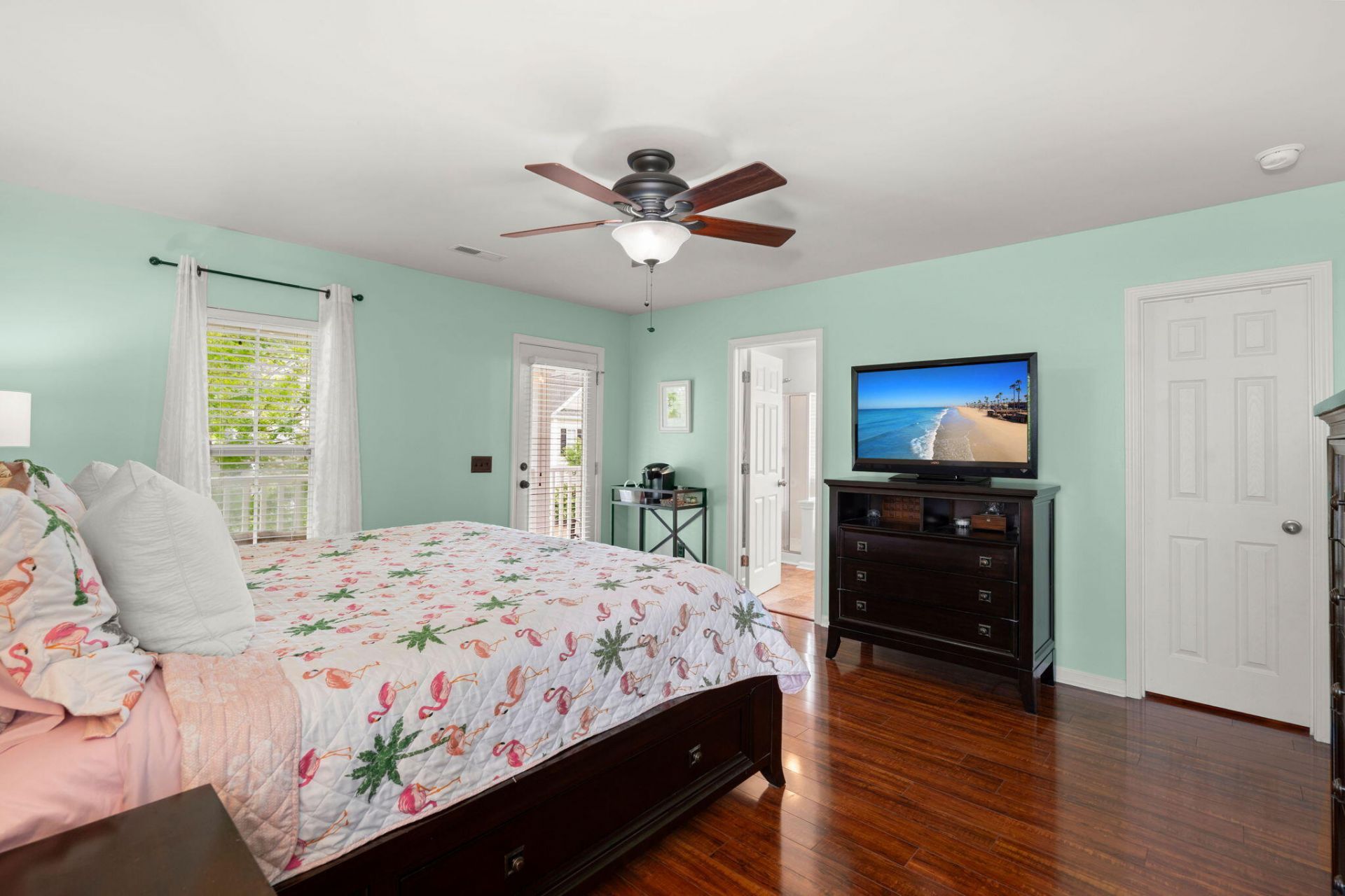 189 Avonshire Drive Photo 17