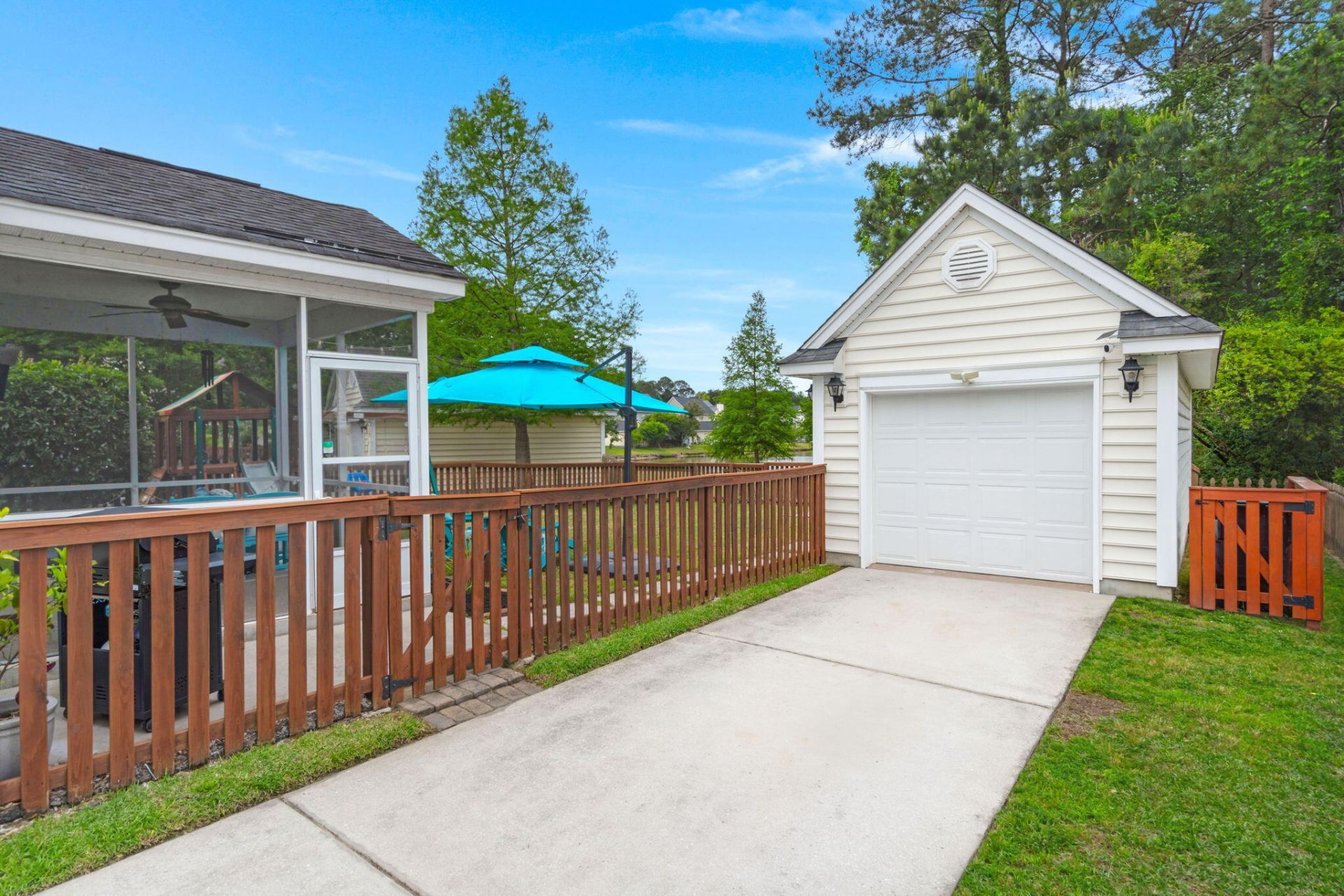 189 Avonshire Drive Photo 25