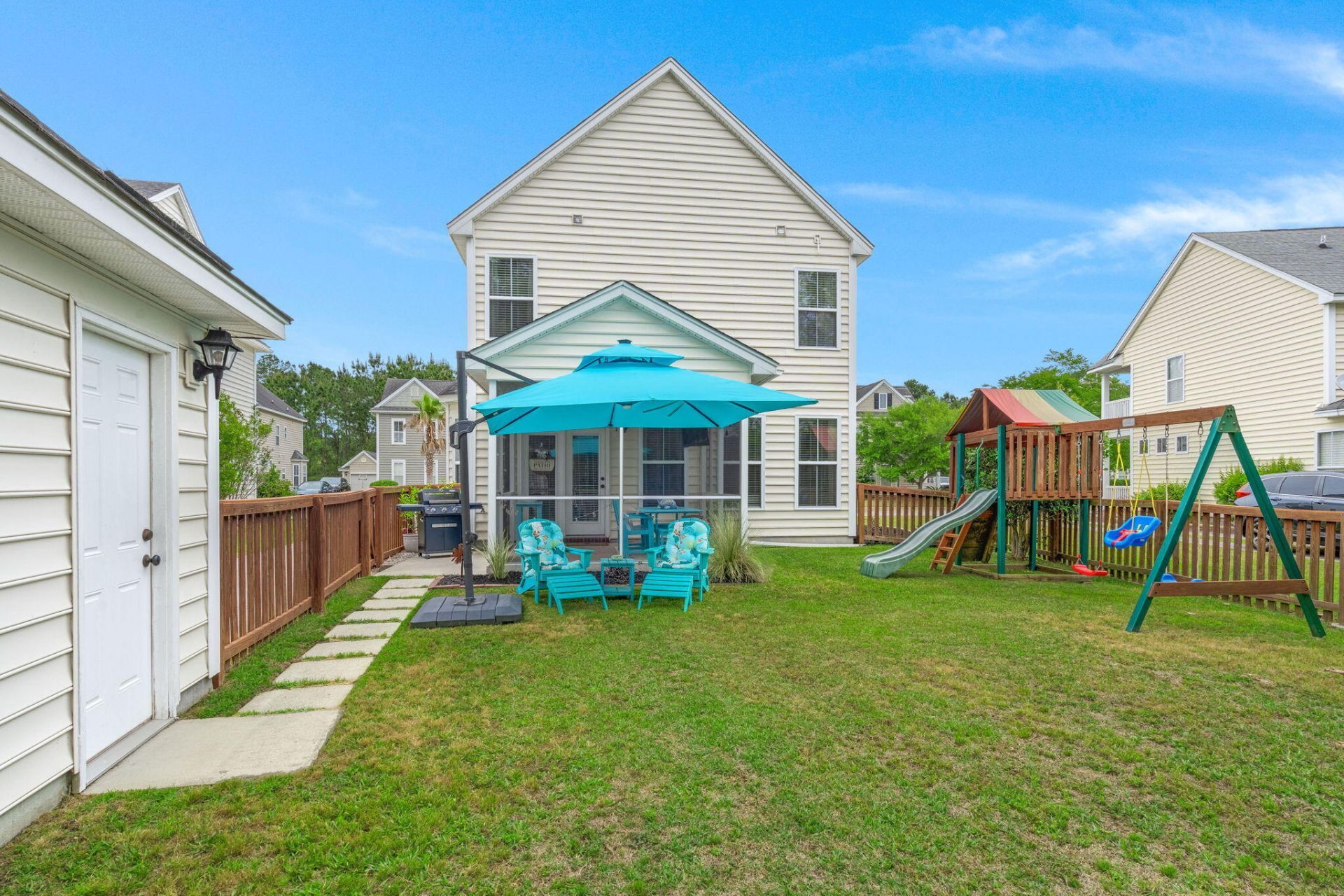 189 Avonshire Drive Photo 27