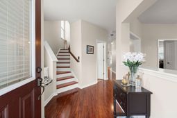 189 Avonshire Drive photo 4