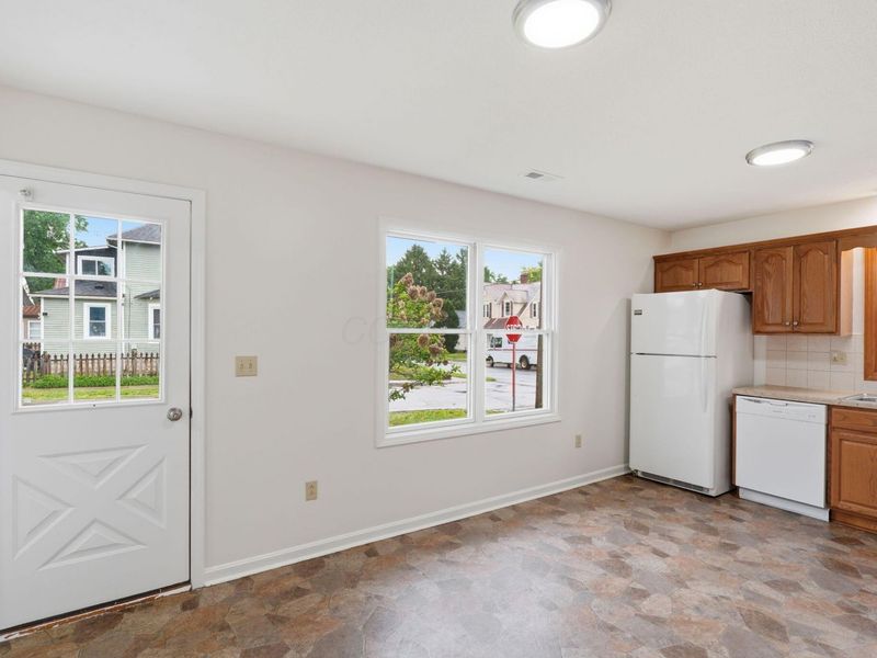 681 Maple Avenue , Newark, OH 43055 Photo 14