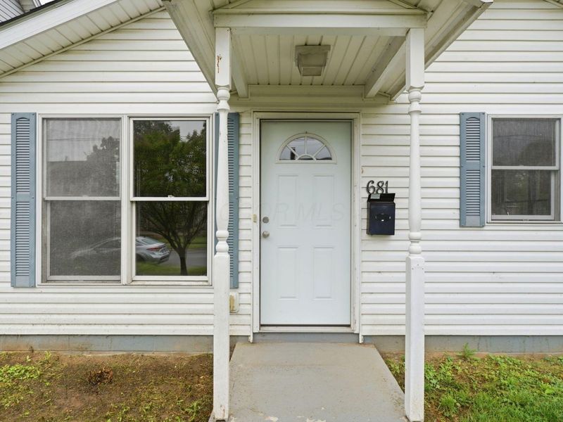 681 Maple Avenue , Newark, OH 43055 Photo 2