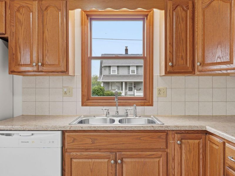 681 Maple Avenue , Newark, OH 43055 Photo 20