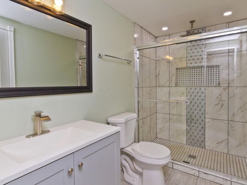 2087 Seaforth Place , Columbus, OH 43232 Photo 13