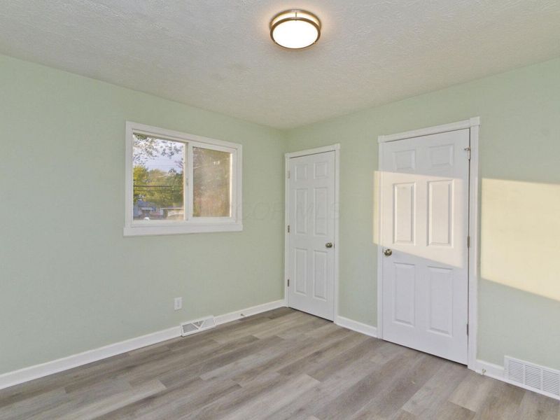 2087 Seaforth Place , Columbus, OH 43232 Photo 18