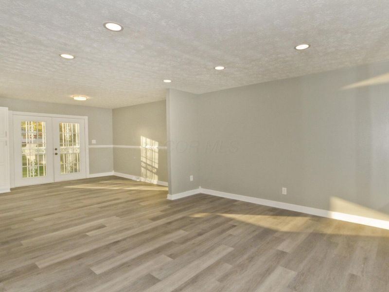 2087 Seaforth Place , Columbus, OH 43232 Photo 5