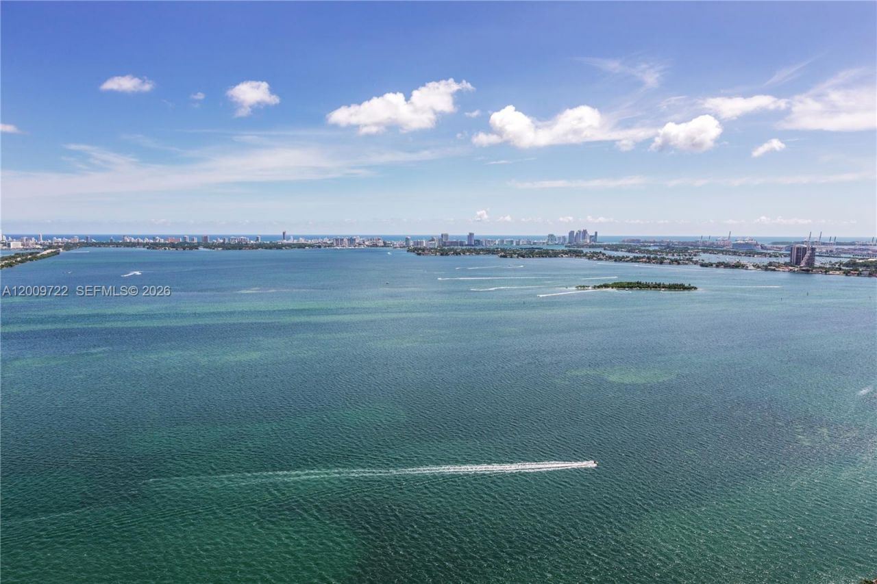 650 NE 32nd St, Unit 3903, Miami, FL 33137 Photo