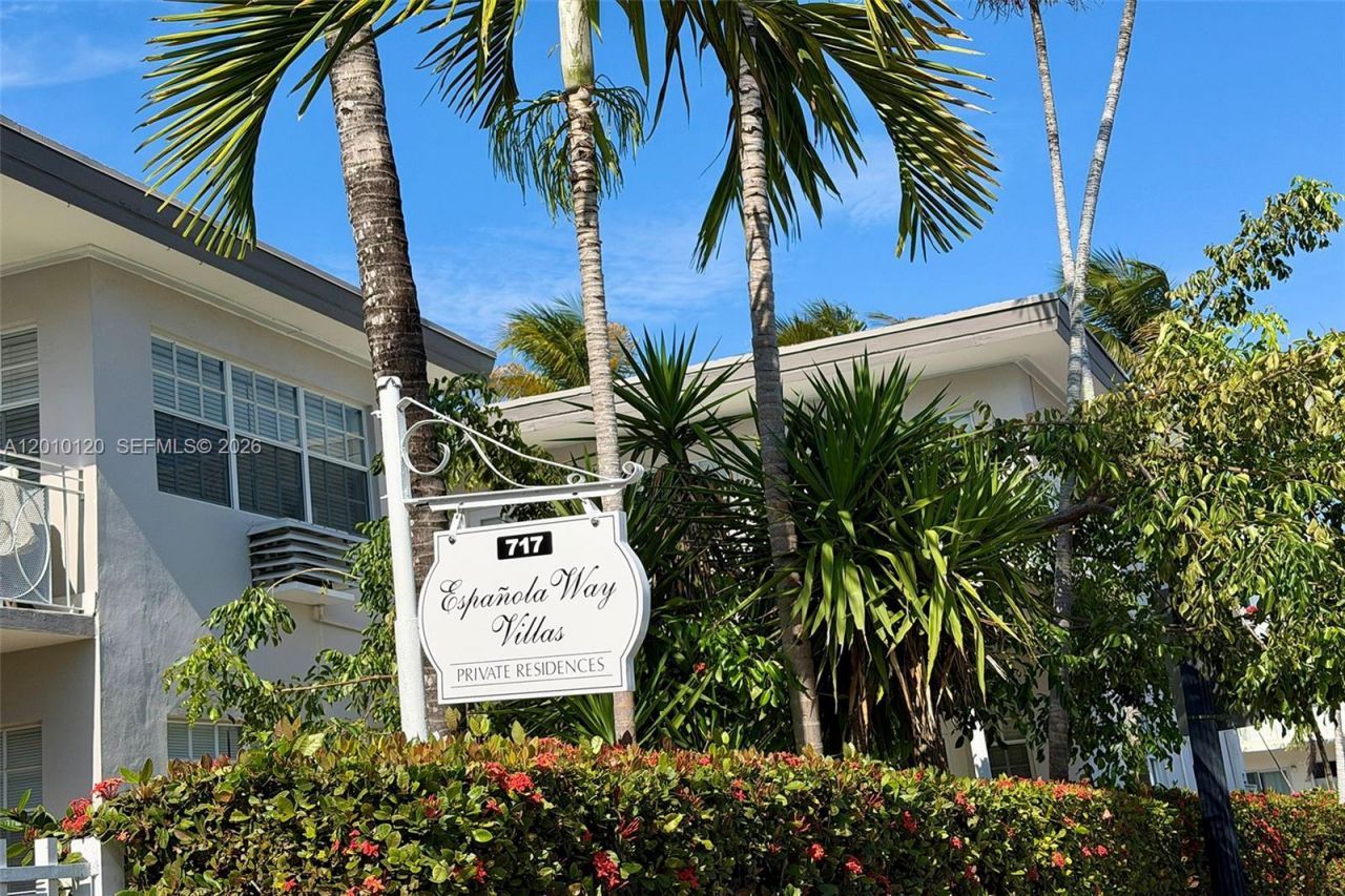 717 Espanola Way, Unit 111, Miami Beach, FL 33139 Photo