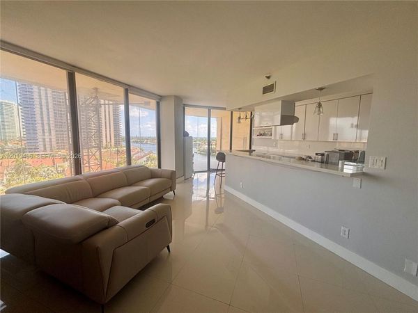 19355 Turnberry Way , Unit 7B, Aventura, FL 33180