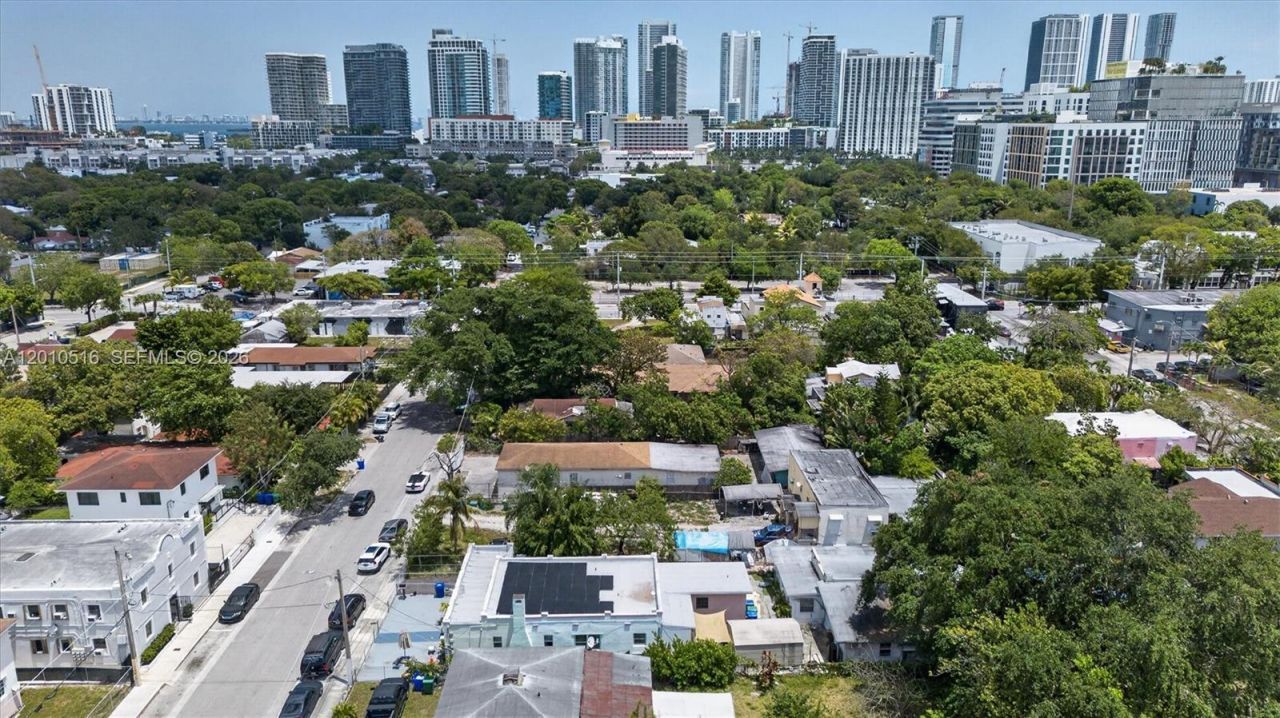 244 NW 32nd St, Miami, FL 33127 Photo