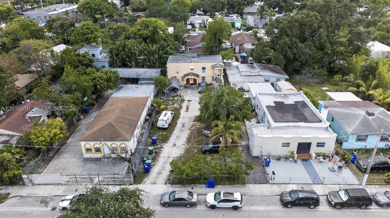 244 NW 32nd St, Miami, FL 33127 Photo