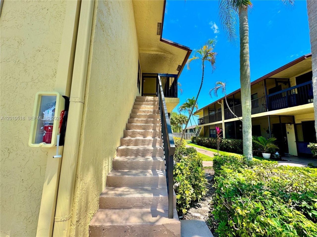 10031 Winding Lake Rd , Unit 201, Sunrise, FL 33351 Photo