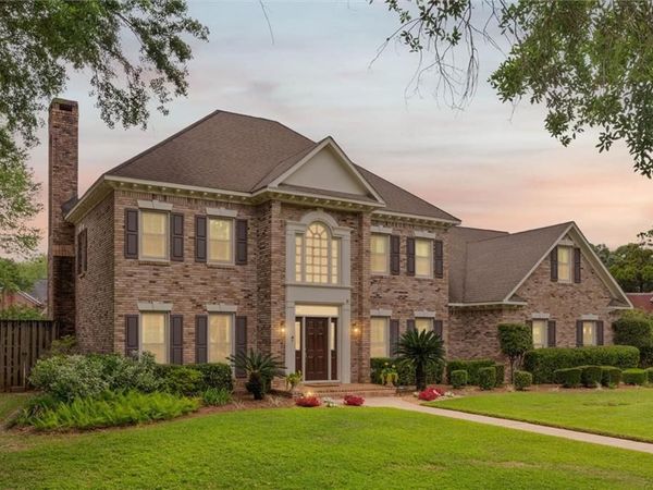 1604 Woodspointe Circle, Mobile, AL 36609