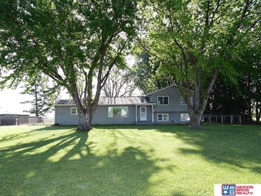 29824 US Highway 77, Beatrice, NE 68310