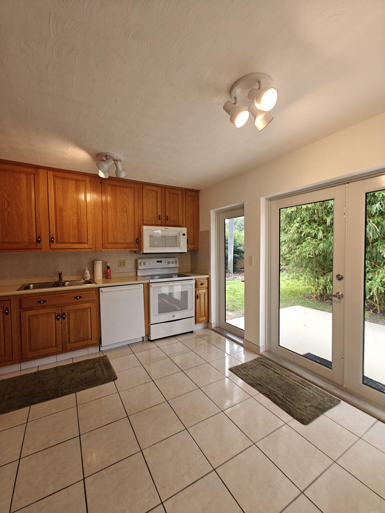 2120 N 57th Way, Hollywood, FL 33021 Photo