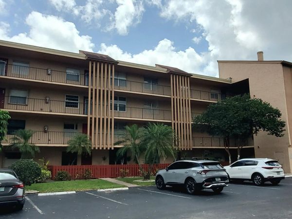 260 NW 76th Avenue, Unit 201, Margate, FL 33063