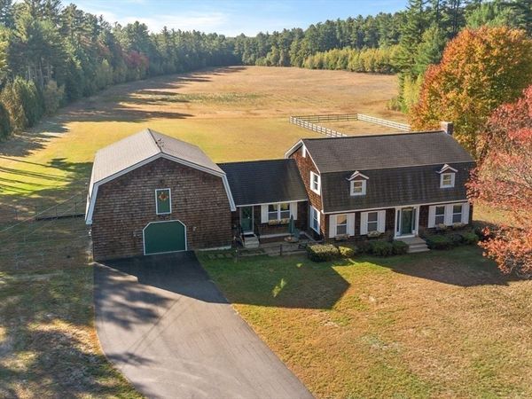 54 Depot St, Dunstable, MA 01827