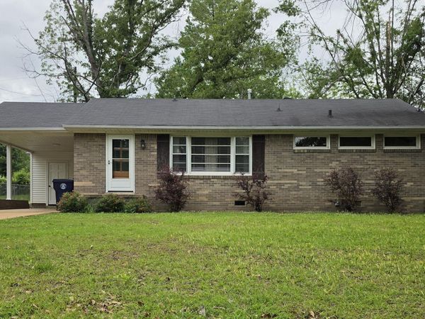 1909 Magnolia Circle, Corinth, MS 38834