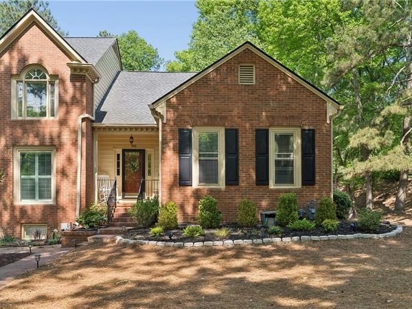 100 Weatherburne Drive , Roswell, GA 30076