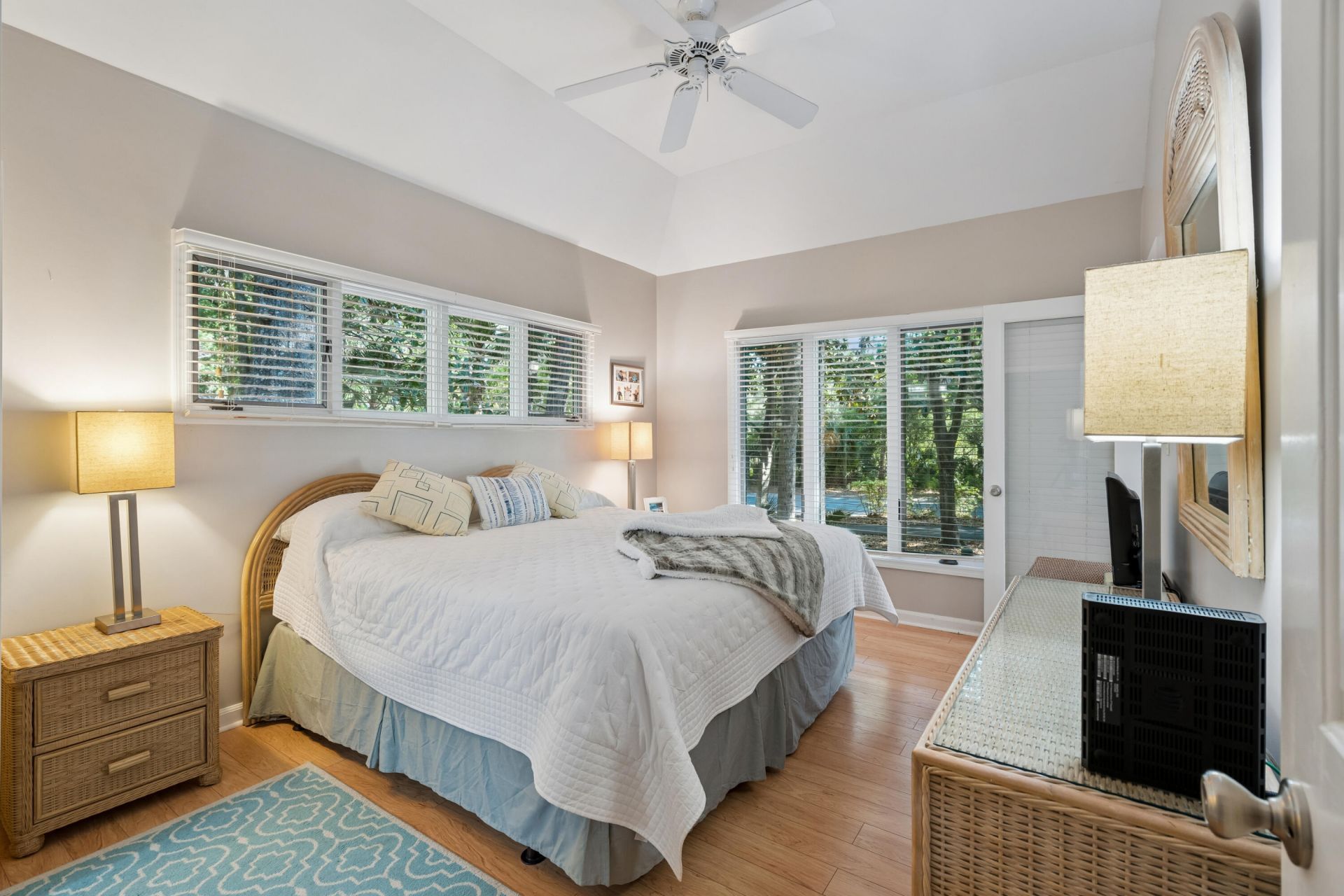 5563 Green Dolphin Way Photo 22