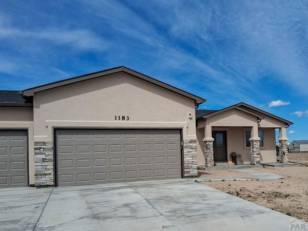 1183 Desert Cove Dr, Pueblo West, CO 81007