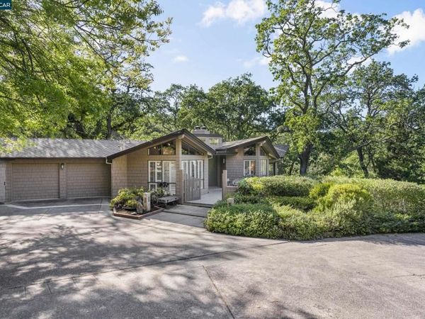 130 Montair Dr, Danville, CA 94526