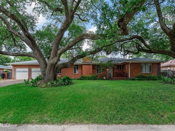 222 Stephenson Street , Shreveport, LA 71104