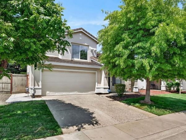 9648 Flame Tokay Way, Elk Grove, CA 95624