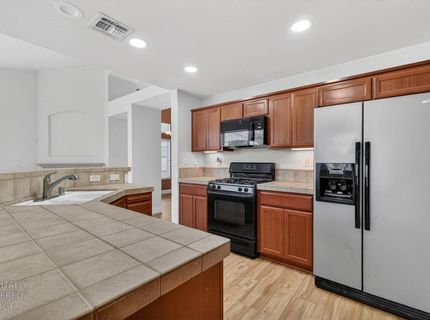9648 Flame Tokay Way, Elk Grove, CA 95624 Photo