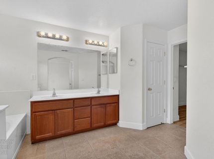 9648 Flame Tokay Way, Elk Grove, CA 95624 Photo