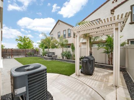 8852 Upbeat Way, Elk Grove, CA 95757 Photo