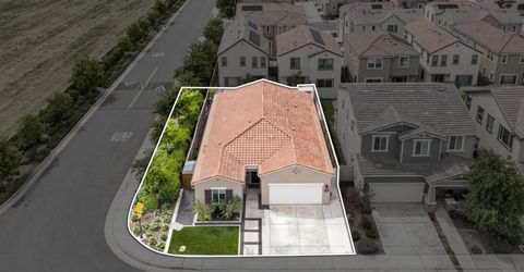 8852 Upbeat Way, Elk Grove, CA 95757 Photo