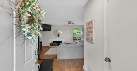 4920 Sky Pkwy, Sacramento, CA 95823 Photo