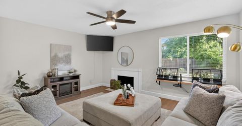 4920 Sky Pkwy, Sacramento, CA 95823 Photo