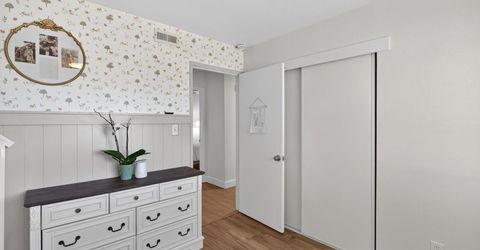 4920 Sky Pkwy, Sacramento, CA 95823 Photo