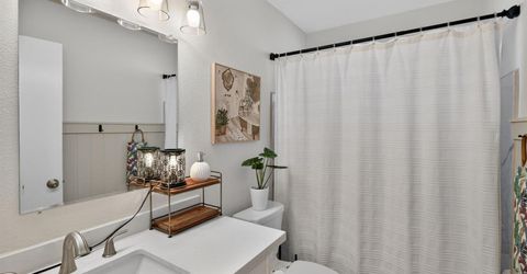 4920 Sky Pkwy, Sacramento, CA 95823 Photo