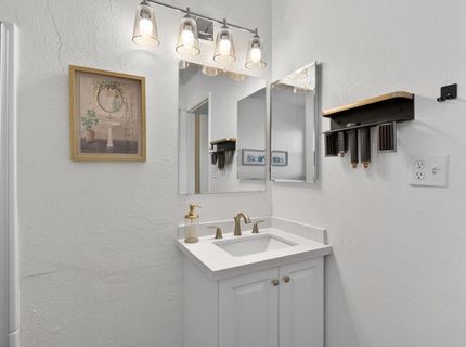 4920 Sky Pkwy, Sacramento, CA 95823 Photo