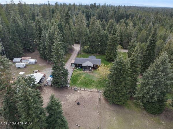 30758 N Caravelle Rd, Athol, ID 83801