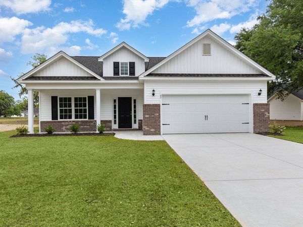 912 Woodside Dr., Conway, SC 29526
