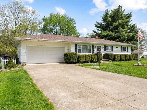 792 Hillcrest Drive , Wadsworth, OH 44281