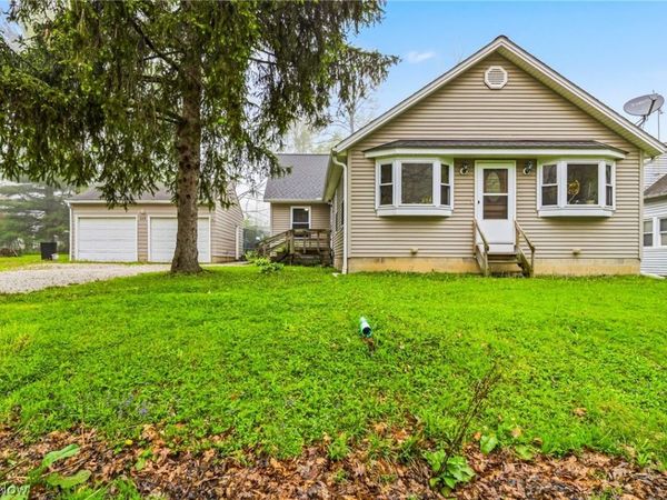 109 Cornelia Drive , Chardon, OH 44024