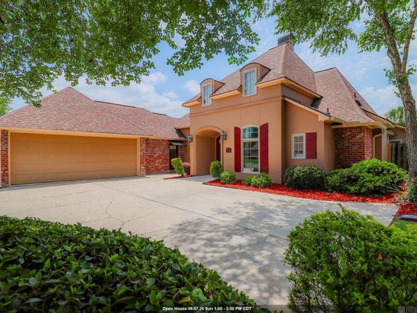 18436 Lake Stream Dr, Greenwell Springs, LA 70739