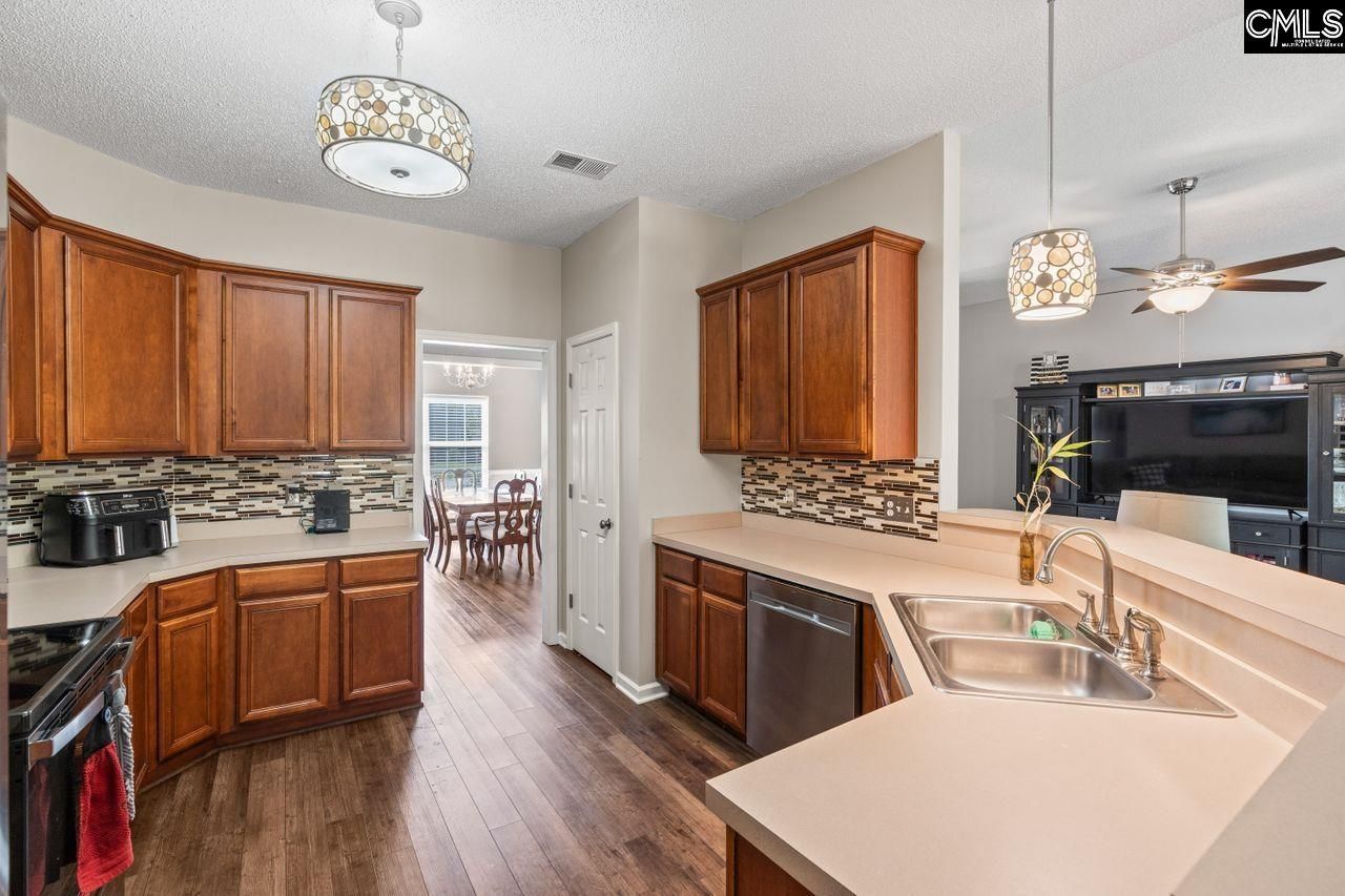 137 Fresh Spring Way  Photo 13