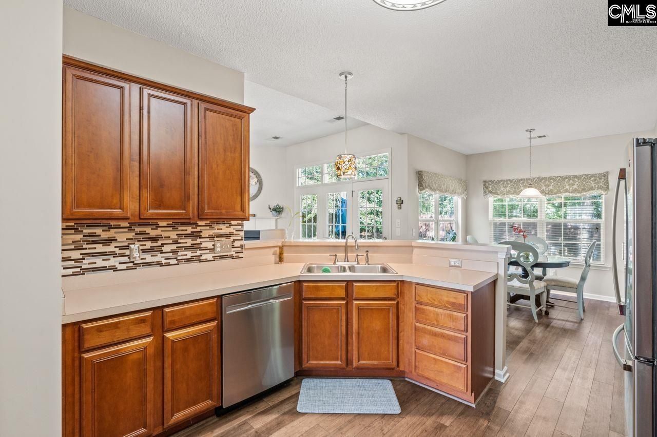 137 Fresh Spring Way Photo 15