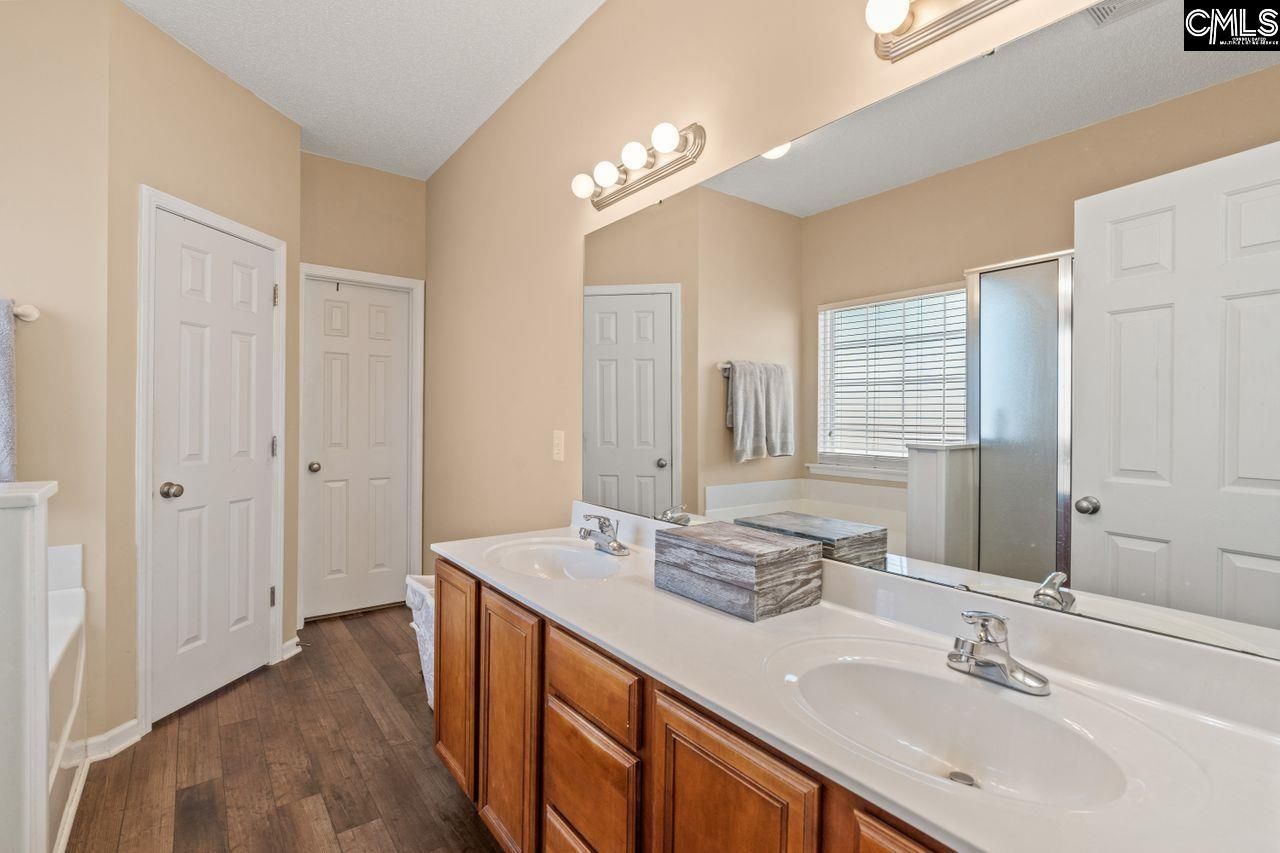 137 Fresh Spring Way Photo 22