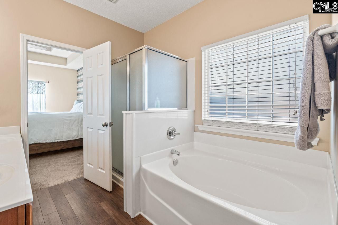 137 Fresh Spring Way Photo 23