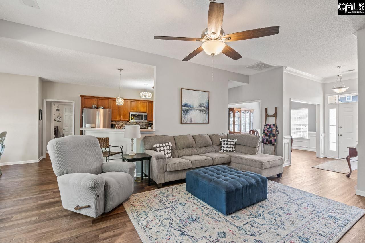 137 Fresh Spring Way Photo 5