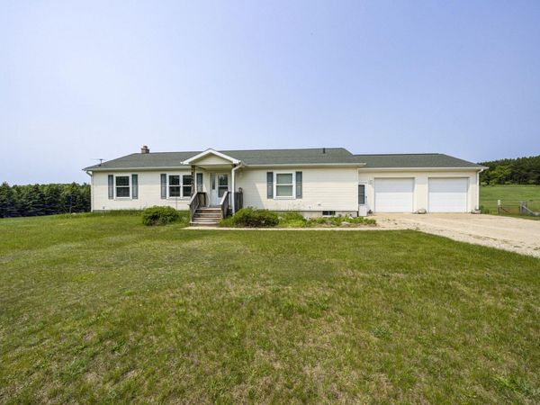 7684 Honey Hollow Road, Bellaire, MI 00000